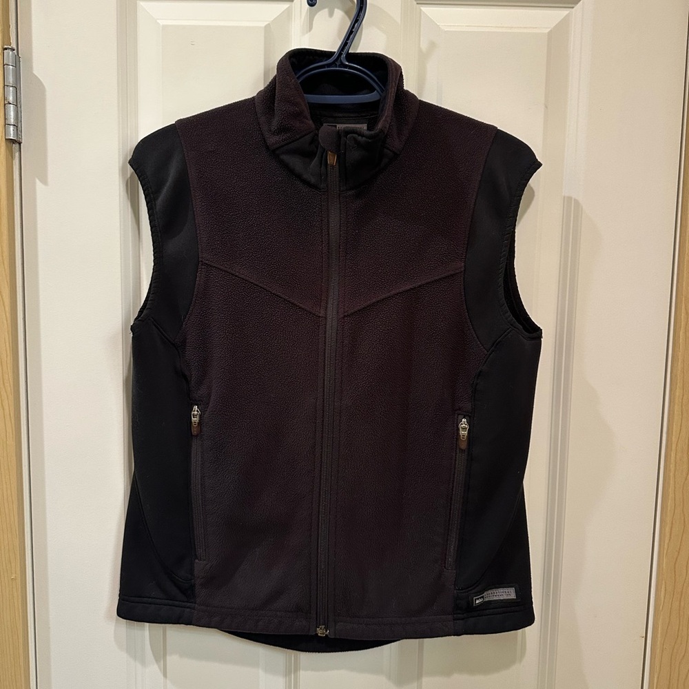 REI Vintage Black Fleece Vest
